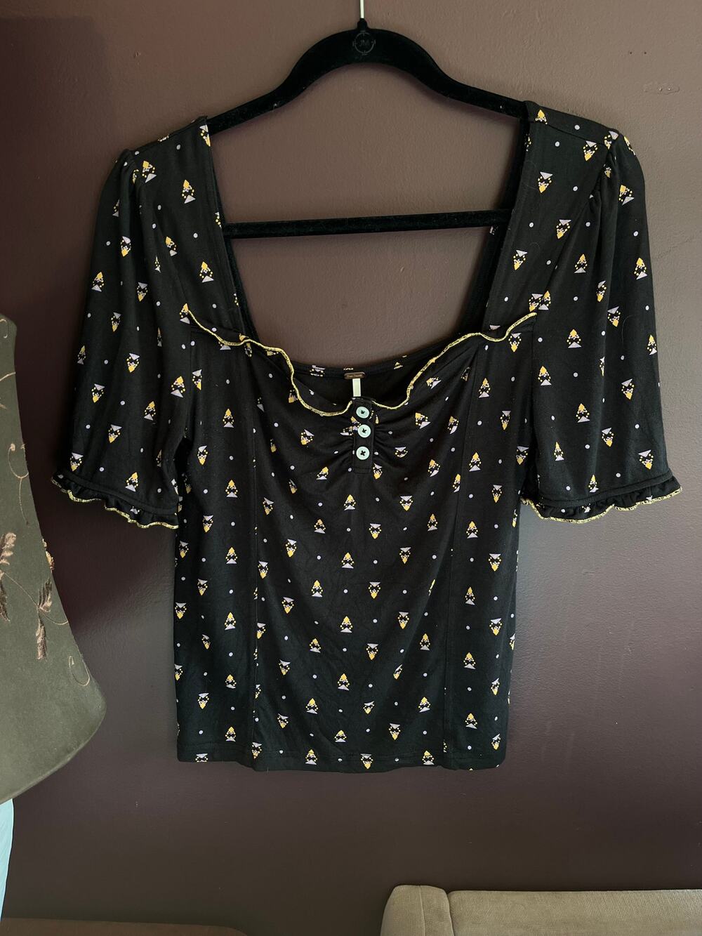 Vintage Free People puff sleeve patterned blouse